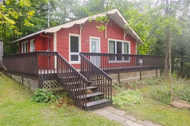 Chalet Le Mont Sutton — extérieur